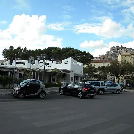Отель Genova