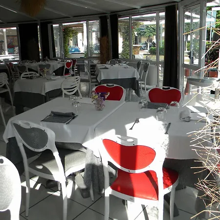 Genova Hotell 3*