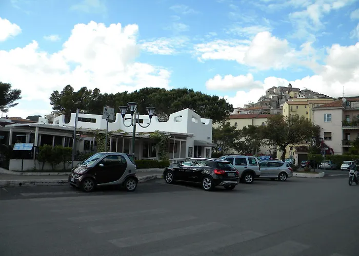 Genova 3* סקליאה