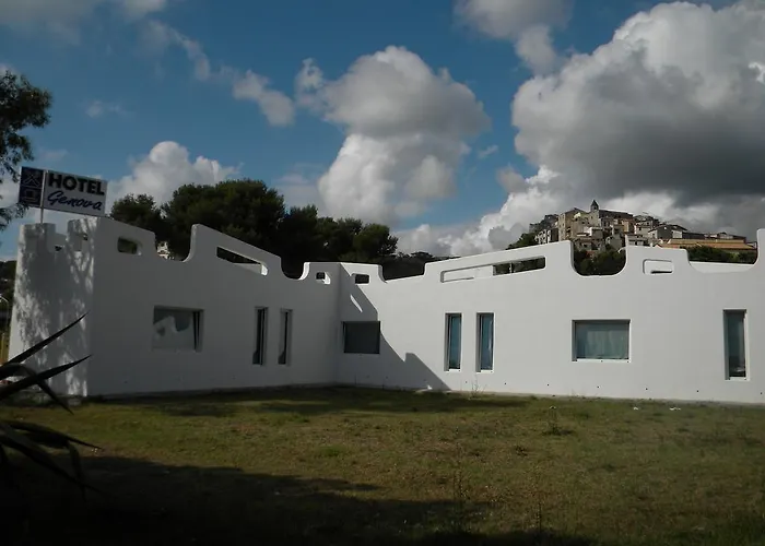 Genova מלון